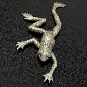 J.J. Jonette Jumping Frog Brooch